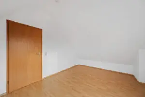 Schlafzimmer III unten
