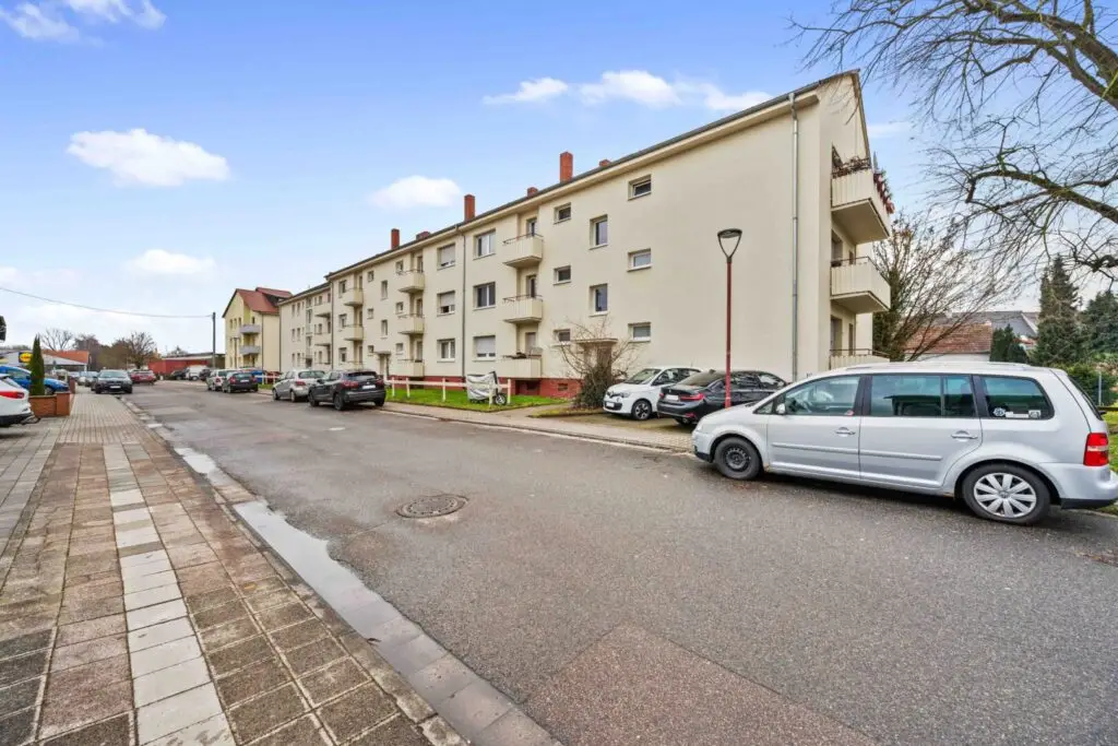 Straßenansicht