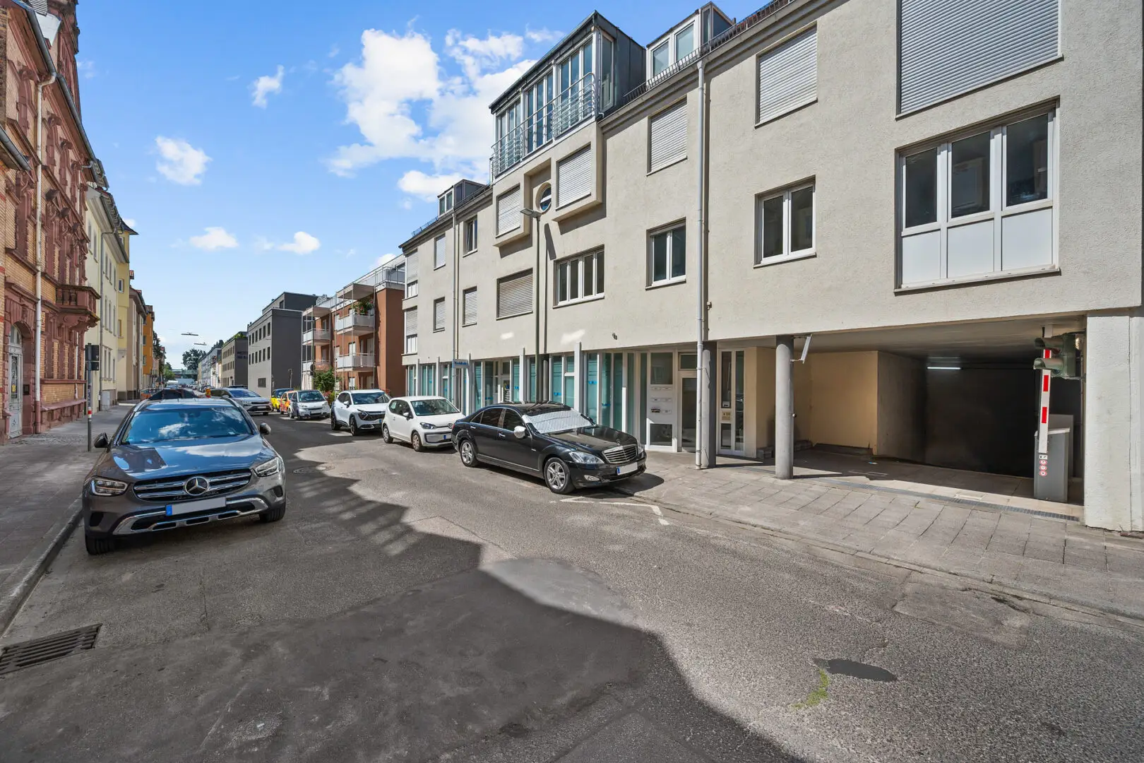 Straßenansicht